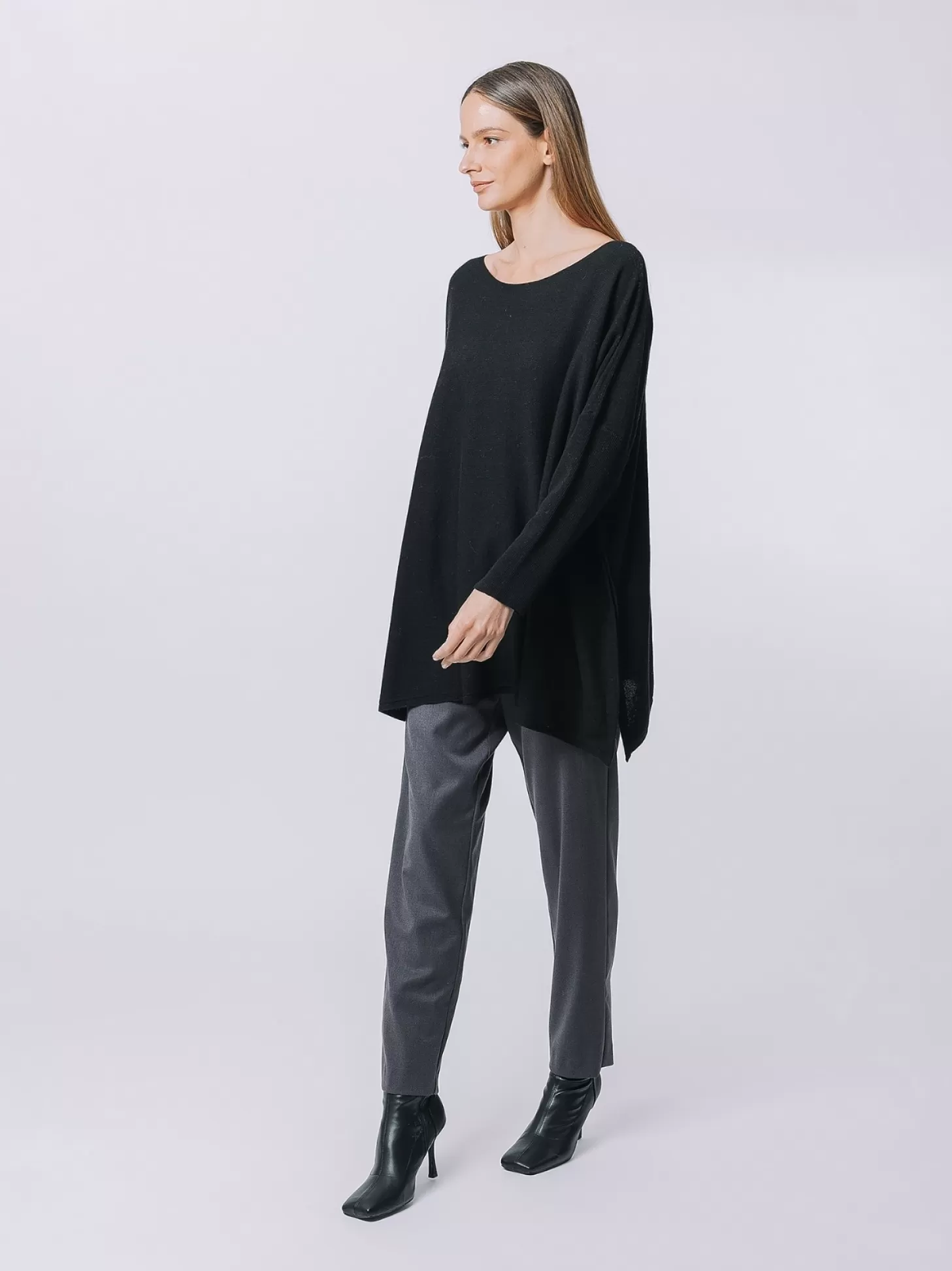 Women Martino Midali Gentle Touch Sweater