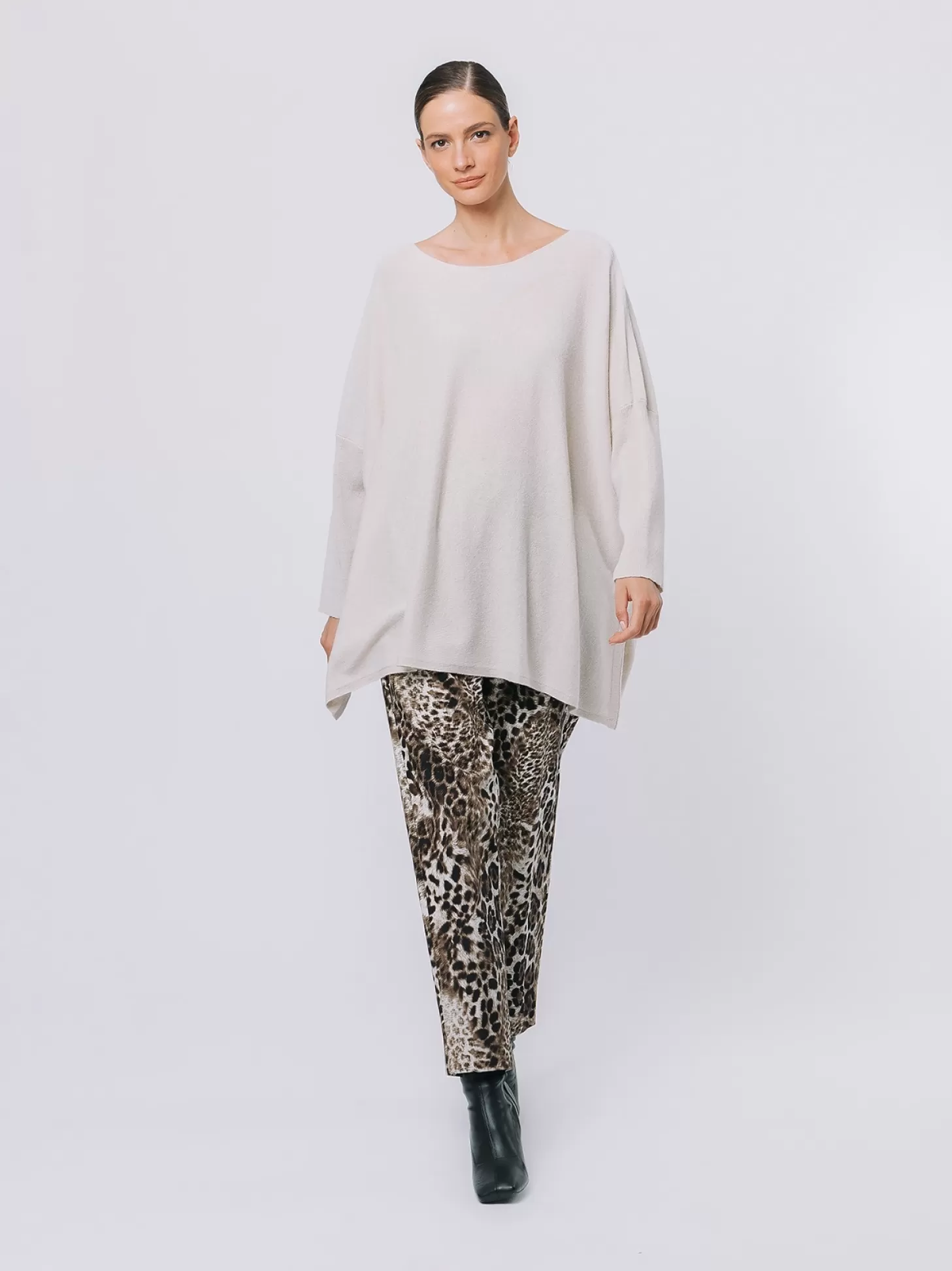 Women Martino Midali Gentle Touch Sweater